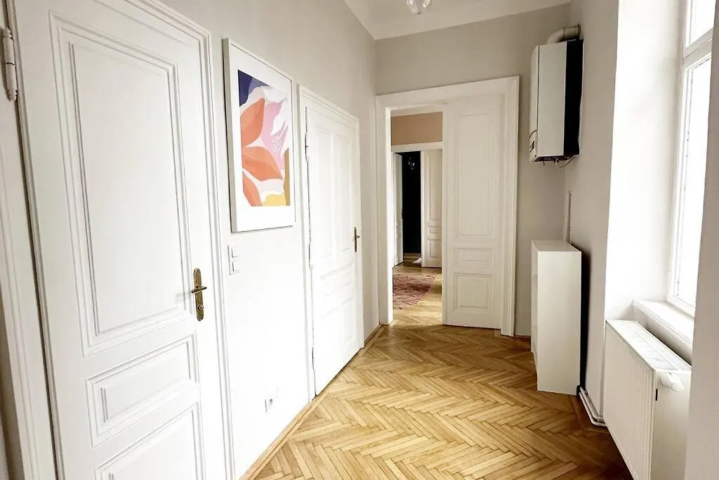 Apartment Ruhige & Grosse Altbauwohnung 7Min Zum Zentrum Wien