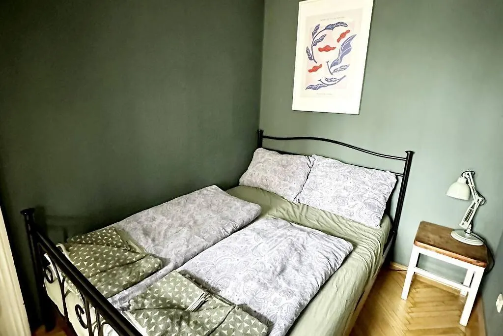 Ruhige & Grosse Altbauwohnung 7Min Zum Zentrum Wien Österreich